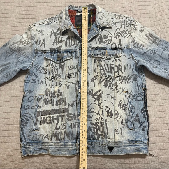 Guess Men's Graffiti Oversized Jean Jacket Size Small - Picture 5 of 14